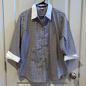 EUC Pearly Vine plaid shirt